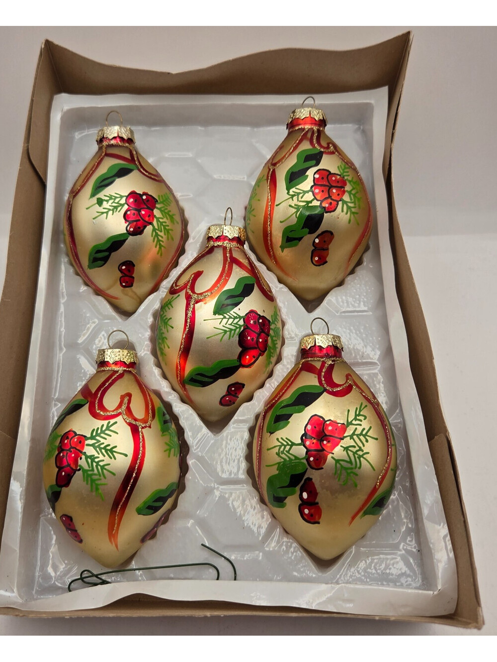 Vintage Commodore Glass Christmas Ornaments Set 5 Romania Hand Decorated Box